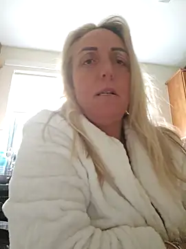 theblondecocklover online show from 03/18/26, 07:44