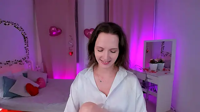 Snapshot of Ariadna_Shy chatting on 02/15/25, 01:31 Ariadna Shy online show from 02/15/25, 01:31