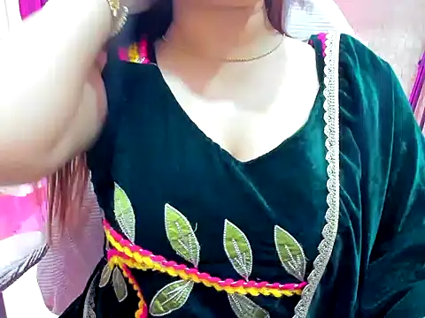 DimondGirl  online show from 04/21/26, 07:06