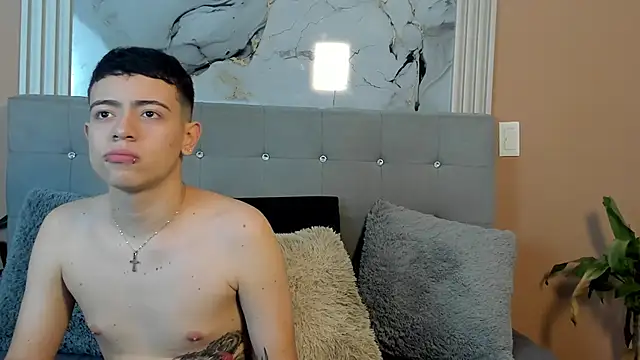 alex xhunter online show from 04/19/26, 07:16