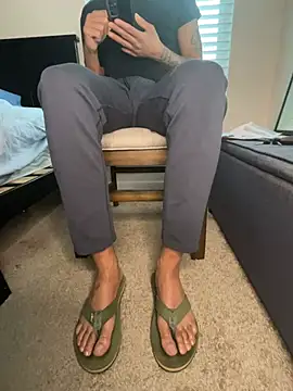 Kingbertfeet online show from 02/01/26, 12:48