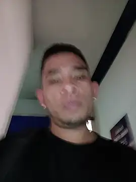 Gloryholeroom online show from 12/19/25, 07:43