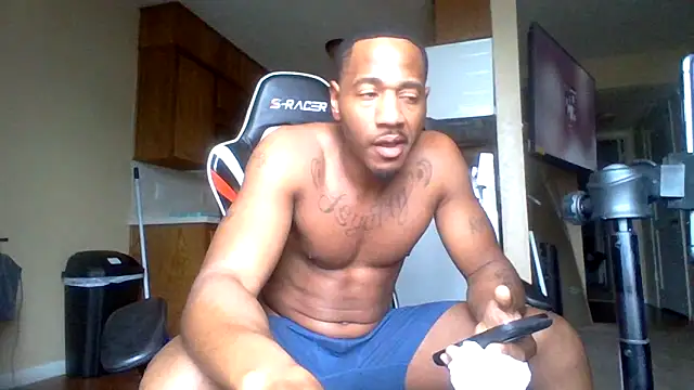 Snapshot of KingDes55 chatting on 06/06/26, 02:44 KingDes55 online show from 06/06/26, 02:44