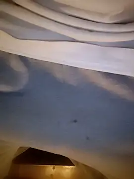 Snapshot of xaxaxa91 chatting on 12/18/25, 12:44 xaxaxa91 online show from 12/18/25, 12:44