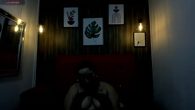 meggancurvy online show from 02/07/26, 08:12