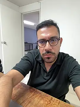 AdrianGarcia89 online show from 05/19/26, 01:11