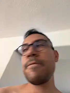 AdrianGarcia89 online show from 06/07/26, 11:41