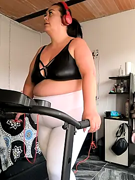 Snapshot of Natymendoza998 chatting on 02/04/26, 08:36 Natymendoza998 online show from 02/04/26, 08:36