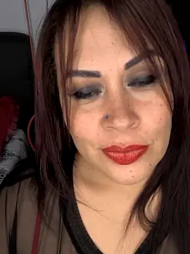 Snapshot of Natymendoza998 chatting on 02/15/26, 10:14 Natymendoza998 online show from 02/15/26, 10:14