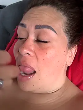 Snapshot of Natymendoza998 chatting on 03/15/26, 06:47 Natymendoza998 online show from 03/15/26, 06:47