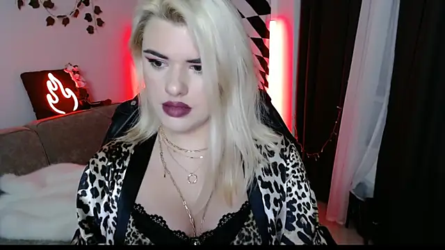 Snapshot of Ariana_Saint chatting on 03/20/26, 08:57 Ariana Saint online show from 03/20/26, 08:57