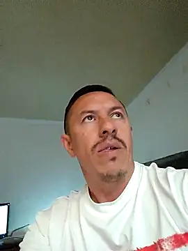 L hotcream online show from 02/18/26, 04:36