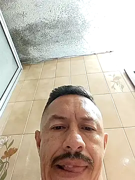 L hotcream online show from 04/07/26, 09:54