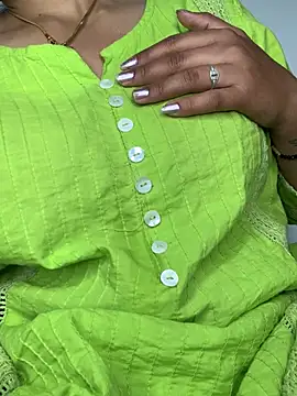 missmisha01 online show from 01/11/26, 06:51