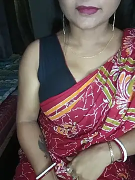 Snapshot of MAHI066 chatting on 06/18/26, 05:41 MAHI066 online show from 06/18/26, 05:41