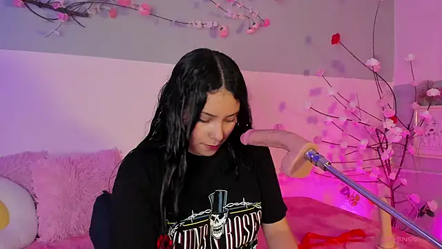 isabellagiirl online show from 04/19/26, 08:33