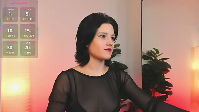 RowenMoon online show from 03/06/26, 09:22