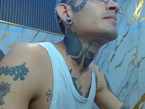 Boy tatto77 online show from 02/14/26, 06:37