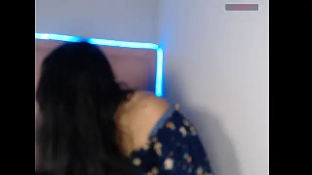 Snapshot of Olivia_gray69 chatting on 01/13/26, 09:03 Olivia gray69 online show from 01/13/26, 09:03