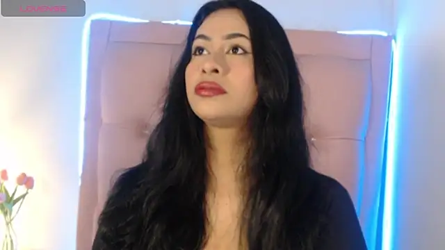 Snapshot of Olivia_gray69 chatting on 02/01/26, 04:44 Olivia gray69 online show from 02/01/26, 04:44