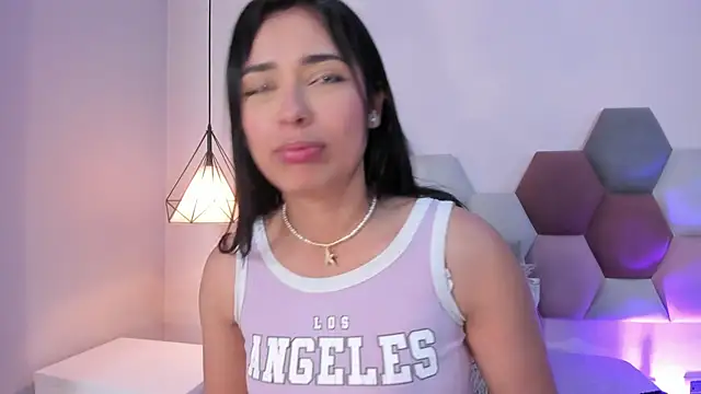 GahiaBelucci online show from 03/03/26, 12:00