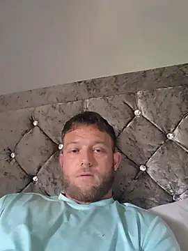 Snapshot of yandy_p90 chatting on 06/27/26, 04:01 yandy p90 online show from 06/27/26, 04:01