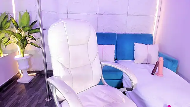 Mia Ness online show from 01/10/26, 12:29