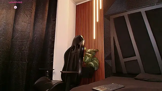 Noah Clarkk online show from 02/14/26, 11:23