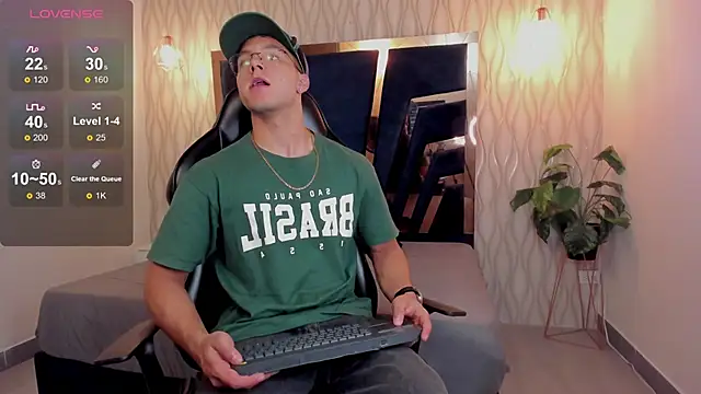 Noah Clarkk online show from 02/26/26, 05:56