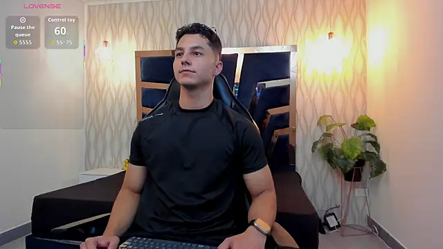 Noah Clarkk online show from 04/06/26, 05:25