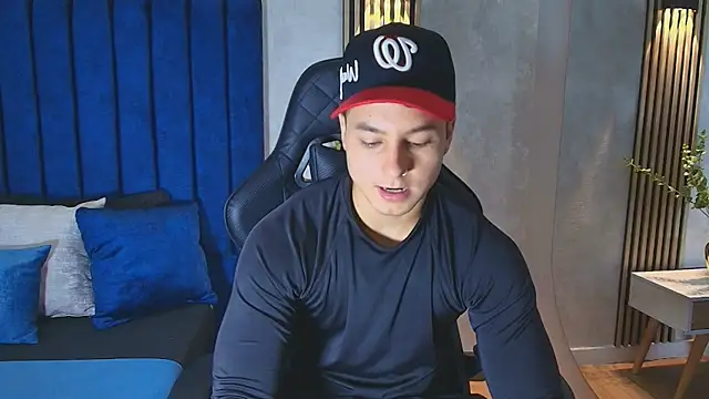 Noah Clarkk online show from 06/24/26, 05:45