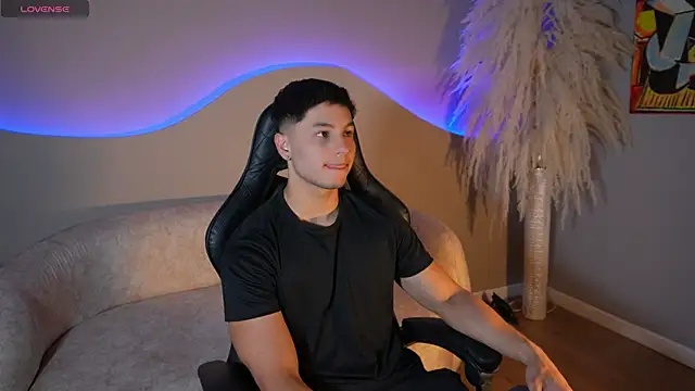 Noah Clarkk online show from 07/21/26, 05:37