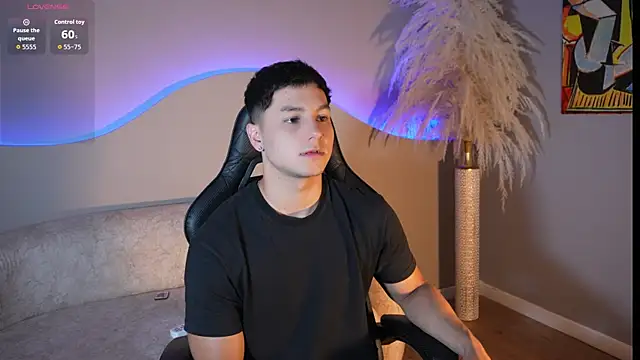 Noah Clarkk online show from 07/26/26, 04:14