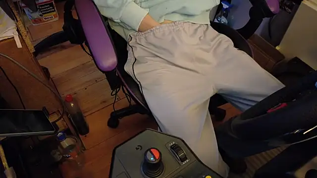 Gay-Versaut online show from 04/14/26, 07:09