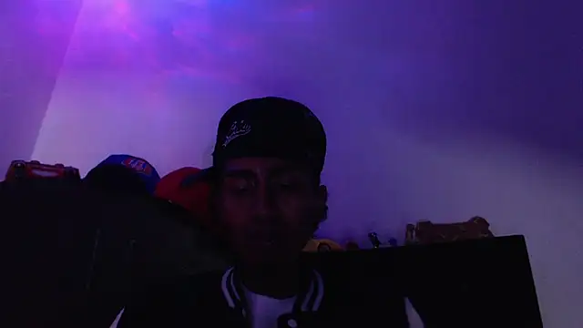 Snapshot of negrito_sexxxo chatting on 02/19/26, 03:24 negrito sexxxo online show from 02/19/26, 03:24