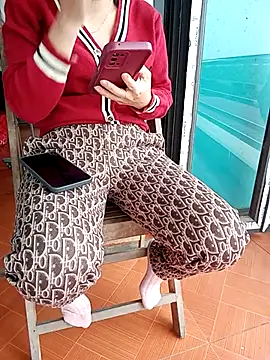 Sweet-Berryy online show from 12/20/25, 02:07