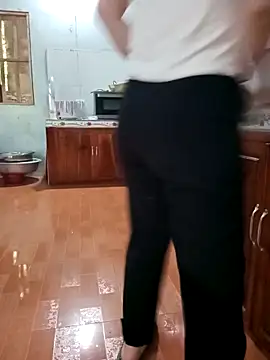 Sweet-Berryy online show from 04/17/26, 03:20