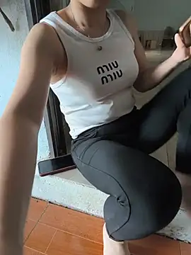 Sweet-Berryy online show from 06/25/26, 01:27