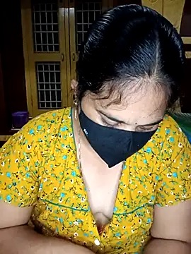 Snapshot of maduri__ chatting on 02/22/26, 05:00 maduri online show from 02/22/26, 05:00