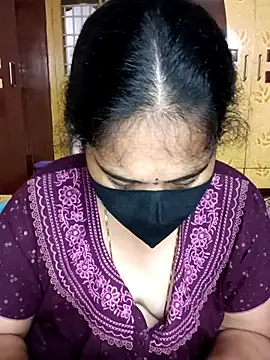 Snapshot of maduri__ chatting on 02/28/26, 02:01 maduri online show from 02/28/26, 02:01