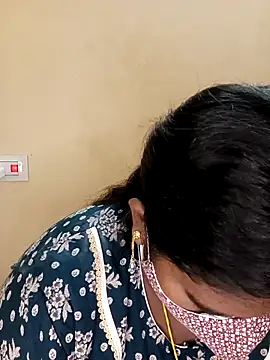 sirisha  9 online show from 04/22/26, 02:03