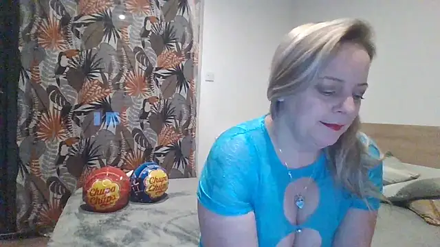 Miss-Chupagirly online show from 01/18/26, 08:12