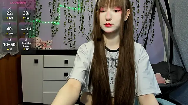 Yoonhee ki online show from 04/17/26, 02:09