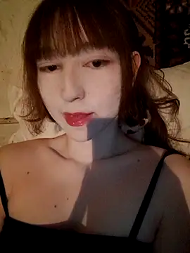 Snapshot of Yoonhee_ki chatting on 05/08/26, 09:20 Yoonhee ki online show from 05/08/26, 09:20