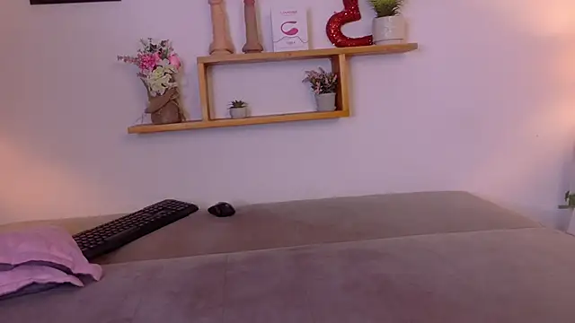 nairagold  online show from 05/15/26, 11:12