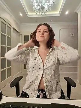 LondonMiley online show from 02/02/26, 03:11