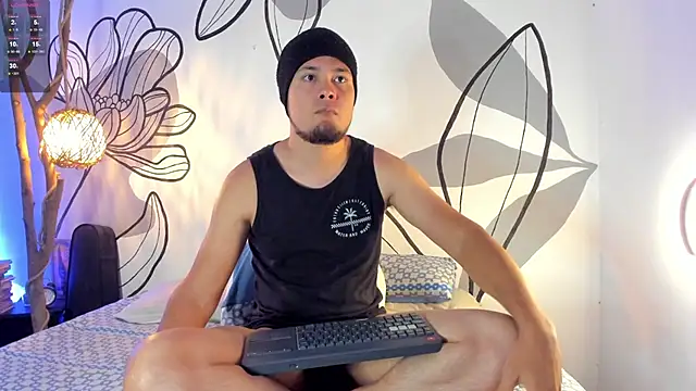 Snapshot of maaxtaylor_ chatting on 01/13/26, 11:15 maaxtaylor online show from 01/13/26, 11:15