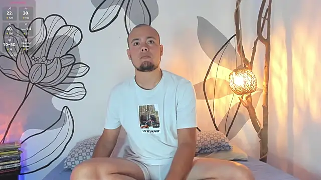 Snapshot of maaxtaylor_ chatting on 02/18/26, 11:28 maaxtaylor online show from 02/18/26, 11:28