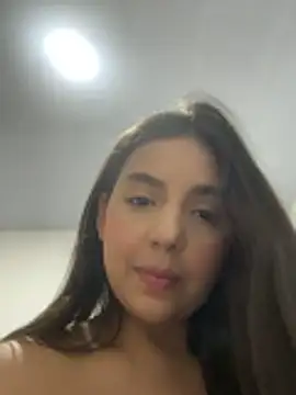 Snapshot of Babyabril18_ chatting on 06/07/26, 03:32 Babyabril18 online show from 06/07/26, 03:32
