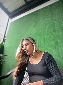 MiaSizzle online show from 03/05/26, 08:16